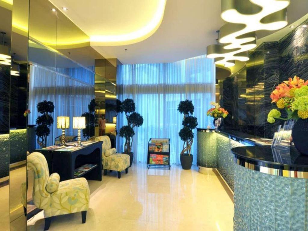 D'primahotel Mega Kuningan Hotel 3*