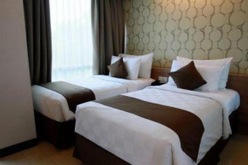 D'primahotel Mega Kuningan Hotel
