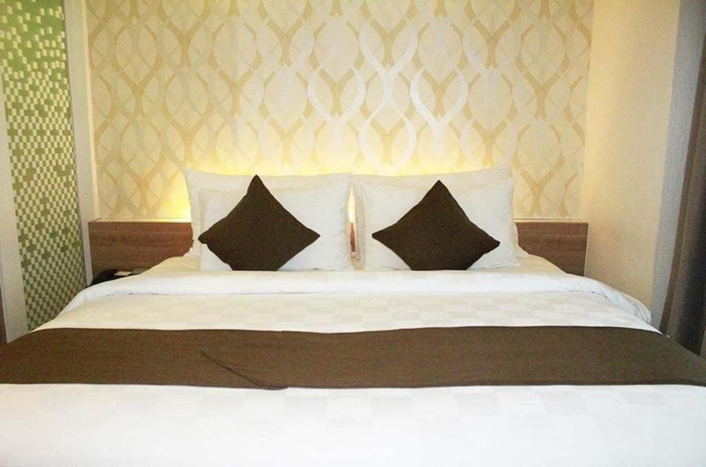 D'primahotel Mega Kuningan Hotel